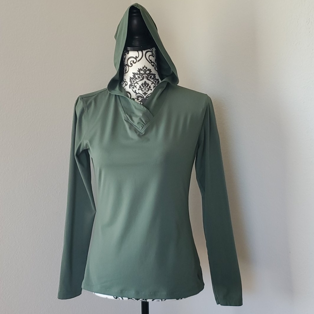 ISIS long sleeve Top size Small
